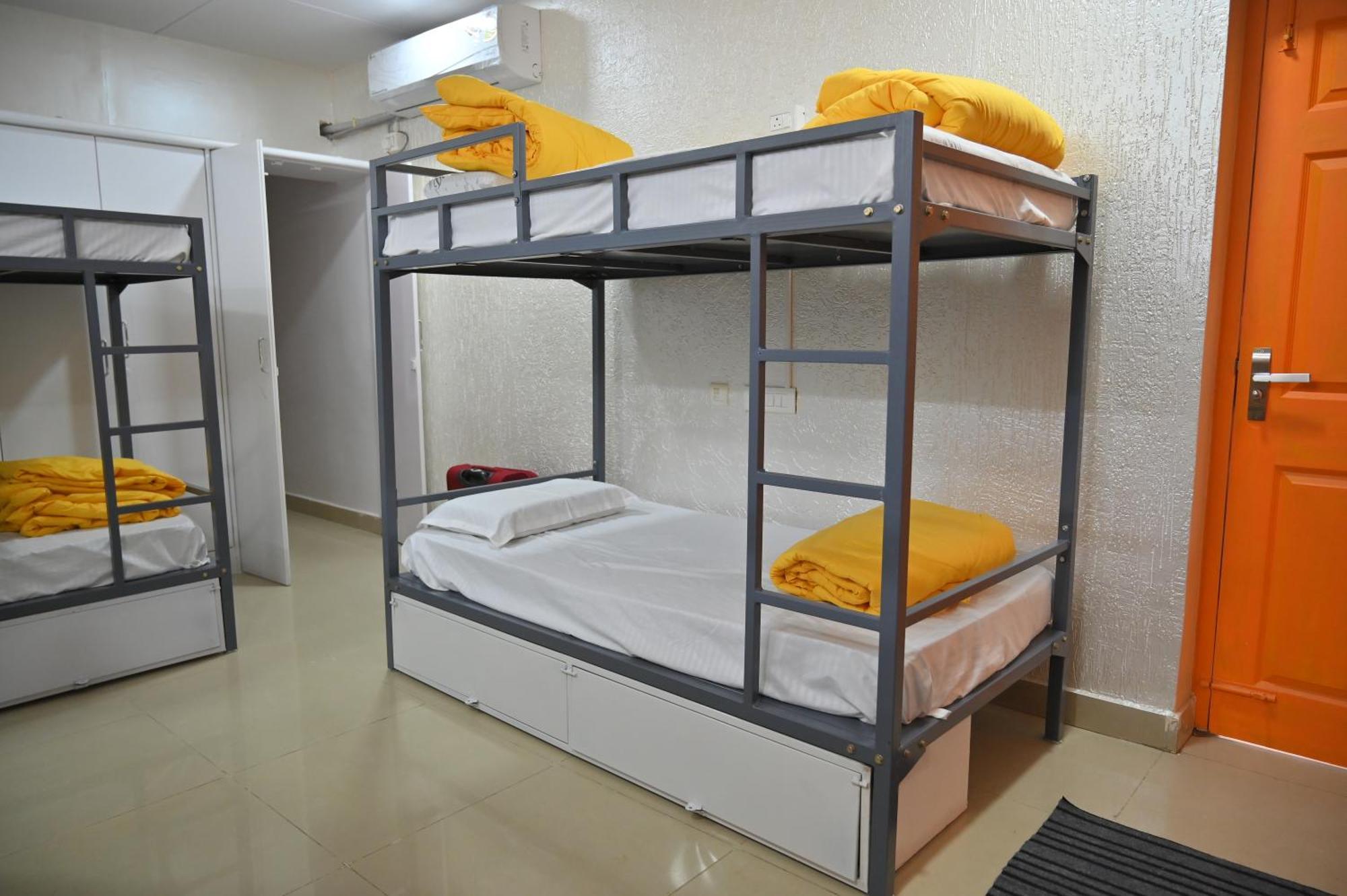 Hyderabad Wanderers Cave Otel Dış mekan fotoğraf